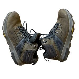 Merrell Zion Peak Mid Waterproof Hiking Boots J035361 Men Sz 7 Utility Workwear